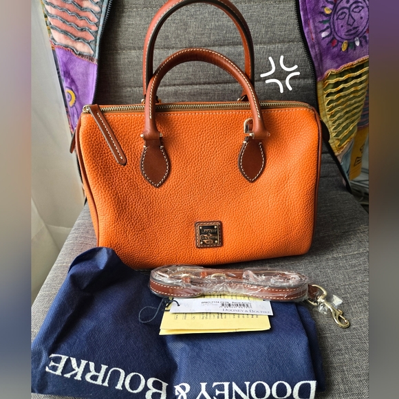 NWT Dooney & Bourke Clementine 🍊 Pebble Leather Barrel Satchel - Picture 2 of 10